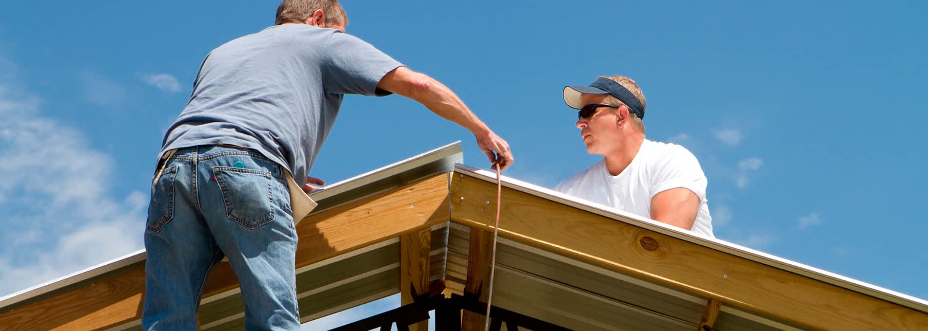 How to Select the Best Roofing Contractor Hicksville NY